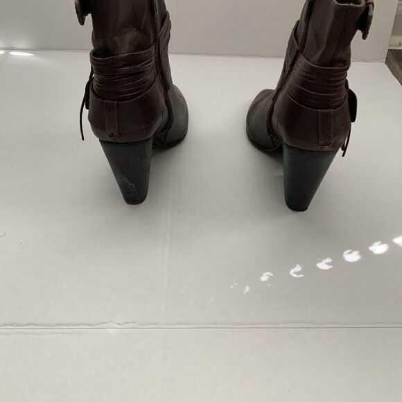 Vince Camuto Rhiannon Buckle Ankle Boot Dark Brown - Picture 7 of 11